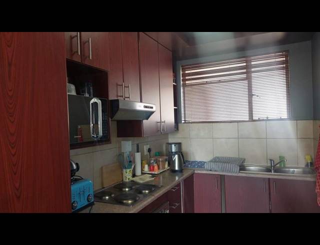 2 BEDROOM APARTMENT FOR SALE IN PRETORIA GARDENS